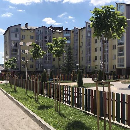 Новые Апартаменты В Жк Барский Yakushintsy Екстериор снимка